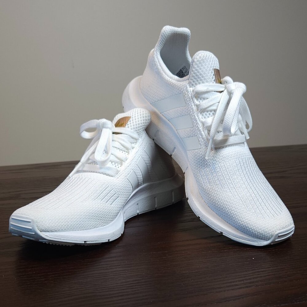 adidas Originals Swift Run White & Copper Metallic Women’s Size 7.5